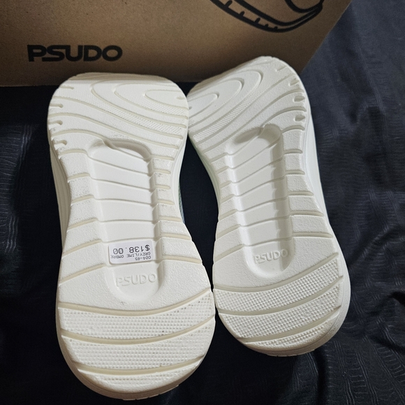 Psudo Reflex Knit Upper Sneakers Size 7 NWT - Picture 6 of 9